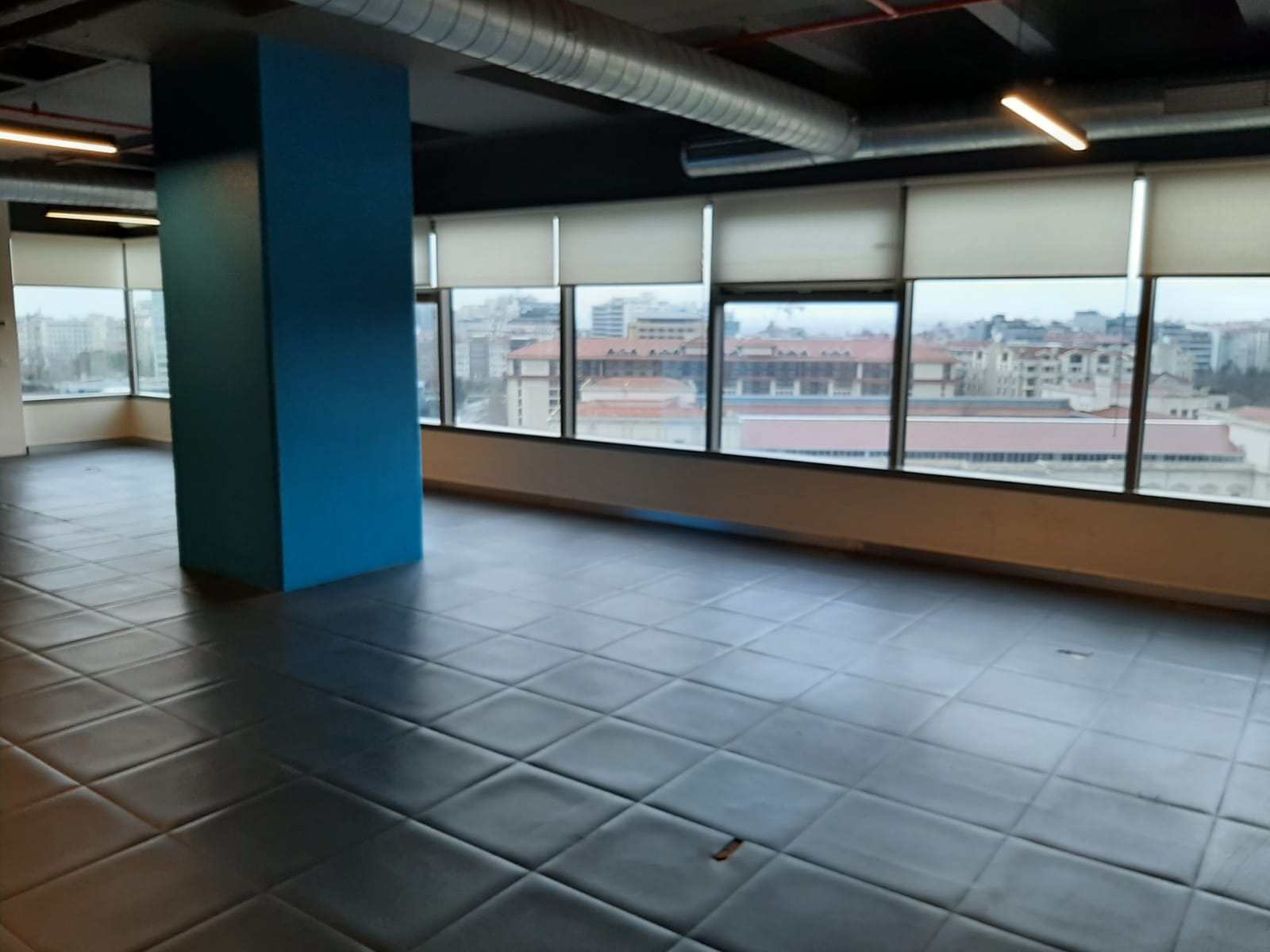 17 01 -  1650 m2 office space on a single floor
